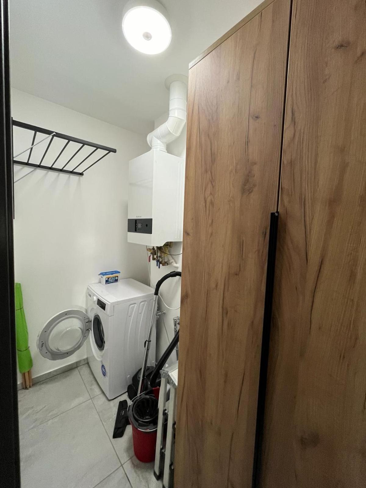 Apartament Hugo シフィノウイシチェ エクステリア 写真
